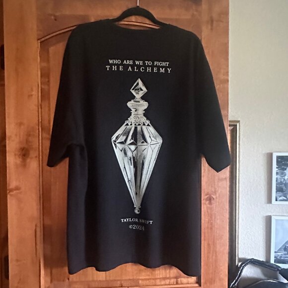 Who Are We To Fight The Alchemy T-Shirt | NWOT - Picture 8 of 9